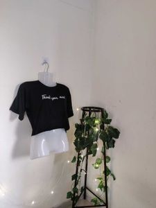 Black Cute Graphic Tee