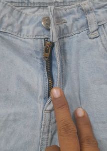 Light Wash Denim Fray Hem Shorts