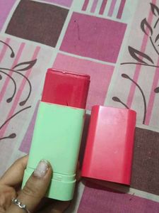 NEW RED MATTE CREAMY BLUSHER