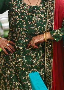 Green Embroidered Kurta Set Fix price 1500