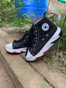Converse (only 10 times used)