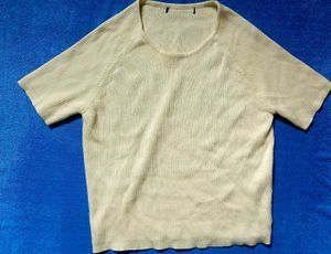 Butter Yellow Top