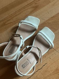 Elegant White Strappy block heel Sandals