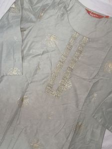 Elegant Kurta with Gold Detailing
