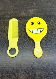 Smiley Face Comb & Mirror Set