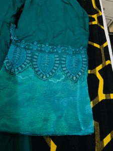 Elegant Green Embroidered Kurta Original Gul Warun