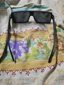 Black Square Sunglass