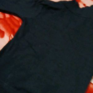 Stylish Black Pullover Sweatshirt