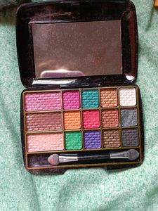 Miss Gold Eyeshadow
