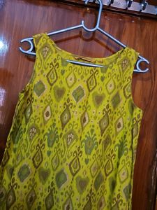 Yellow Sleeveless kurta
