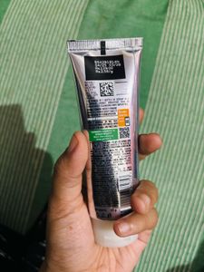 Garnier Sunscreen Facewash Serum