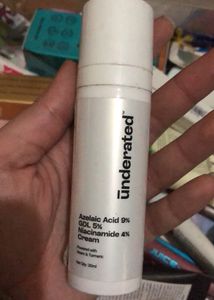 underated  face serum azeliac acid