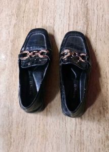Women Loafer