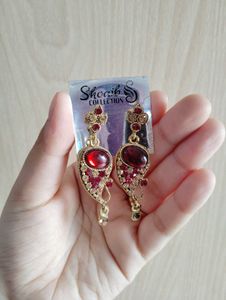 PRETTY EARRINGS 🥰