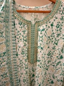 Floral Kurta dupatta set ( pants not included)