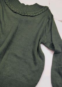 Women Round Neck Pullover