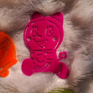 DORAEMON STENCILS AND CRAYONS FOR KIDS