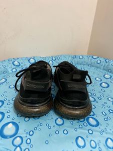 Calcetto sports shoes