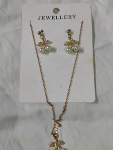 Cherry Pearl Jewellery Set