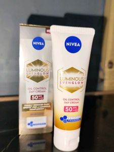 Combo NIVEA Day &amp; Night Cream