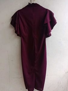 Elegant Burgundy Ruffle Sleeve Bodycon Dress 💜