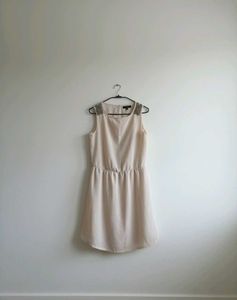 Elegant Sleeveless Dress