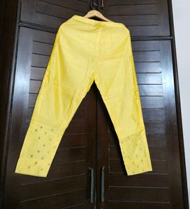 Women Yellow Motif Embellished Kurta Set