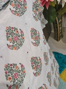 Elegant White Printed Kurta