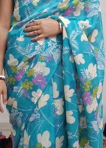 Retro Floral Print Saree