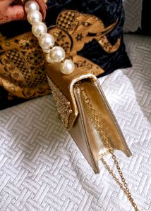 Price Drop !! Sling Clutch 🌟
