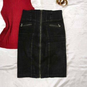 Black unique zip up skirt✨