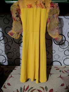 Beautiful Bodycon Dress With Collar Neck