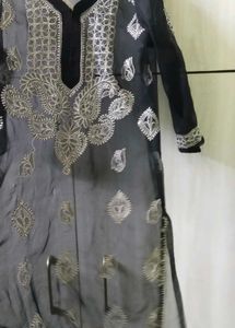 Elegant Black Embroidered Kurta