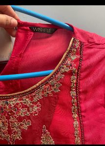 Embroidery Kurta Set For Women 💕
