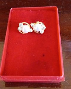 Pearl Tops