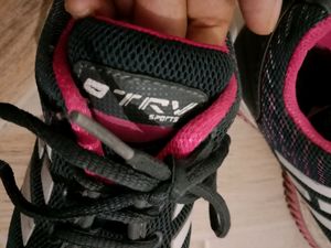 Sports Shoes