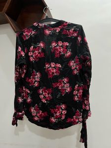 Black Floral Print Top