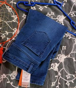 Women's Capri Pants (Brand New & Unused)