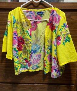 Floral Print Buttonless Cropped Shirt