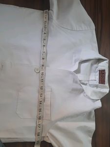 White School Uniform Lab Coat, It&#39;s Large