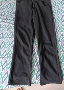 Roadster Black Straight Fit Jeans