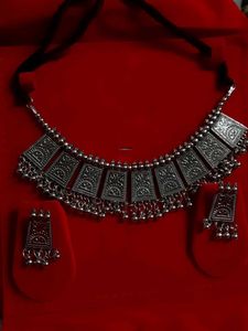 New Oxidised Silver Necklace With Earrings