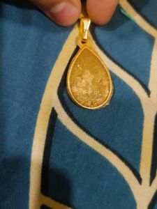 Gold Teardrop Pendant