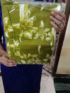 UNUSED NEW Floral Embroidered Kurta