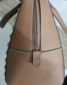 Stunning Micheal Kors Handbag