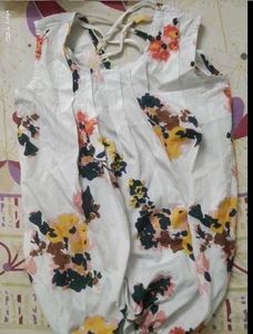 Floral Sleeveless Top