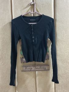 Black Crop Top