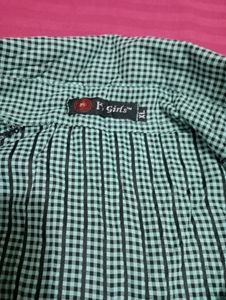 Women Green Check Tunic With Front Opening