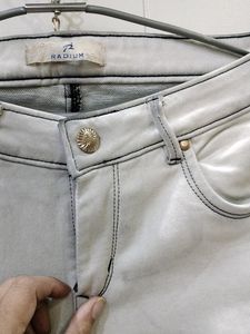 Ankle-Length Jeans