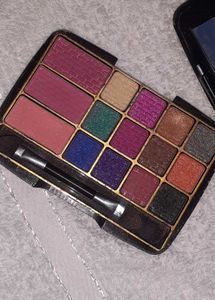 15 colour eyeshadow pallate
